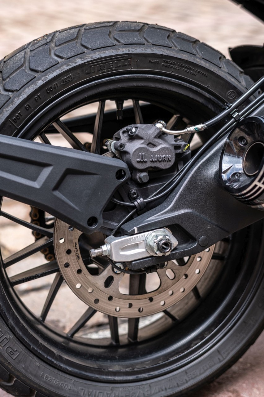 Benelli Leoncino 800 VS CFMOTO 700CL-X Heritage: prova a prendermi!